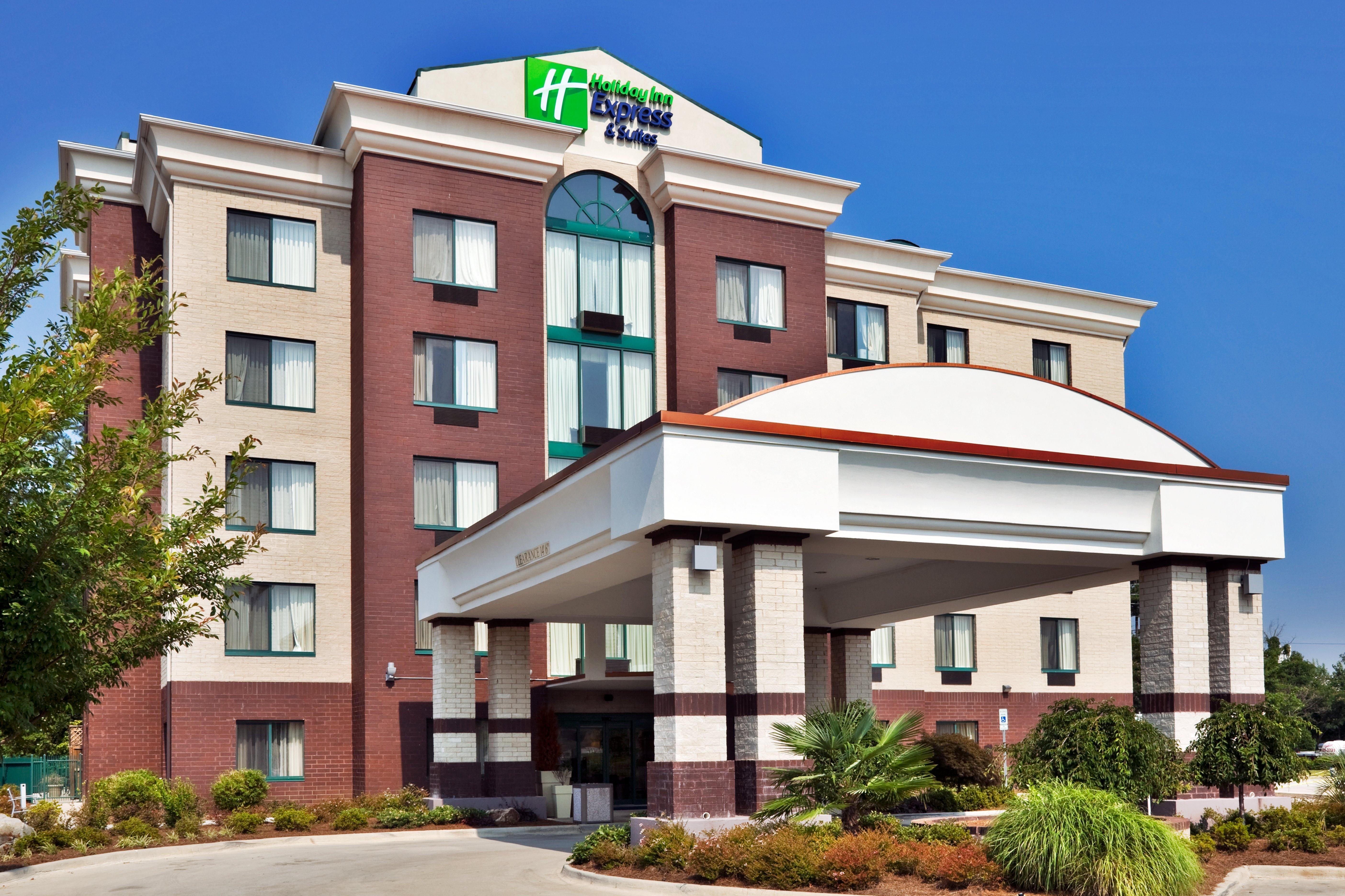 Holiday Inn Express Hotel & Suites Birmingham - Inverness 280 By Ihg Exteriör bild