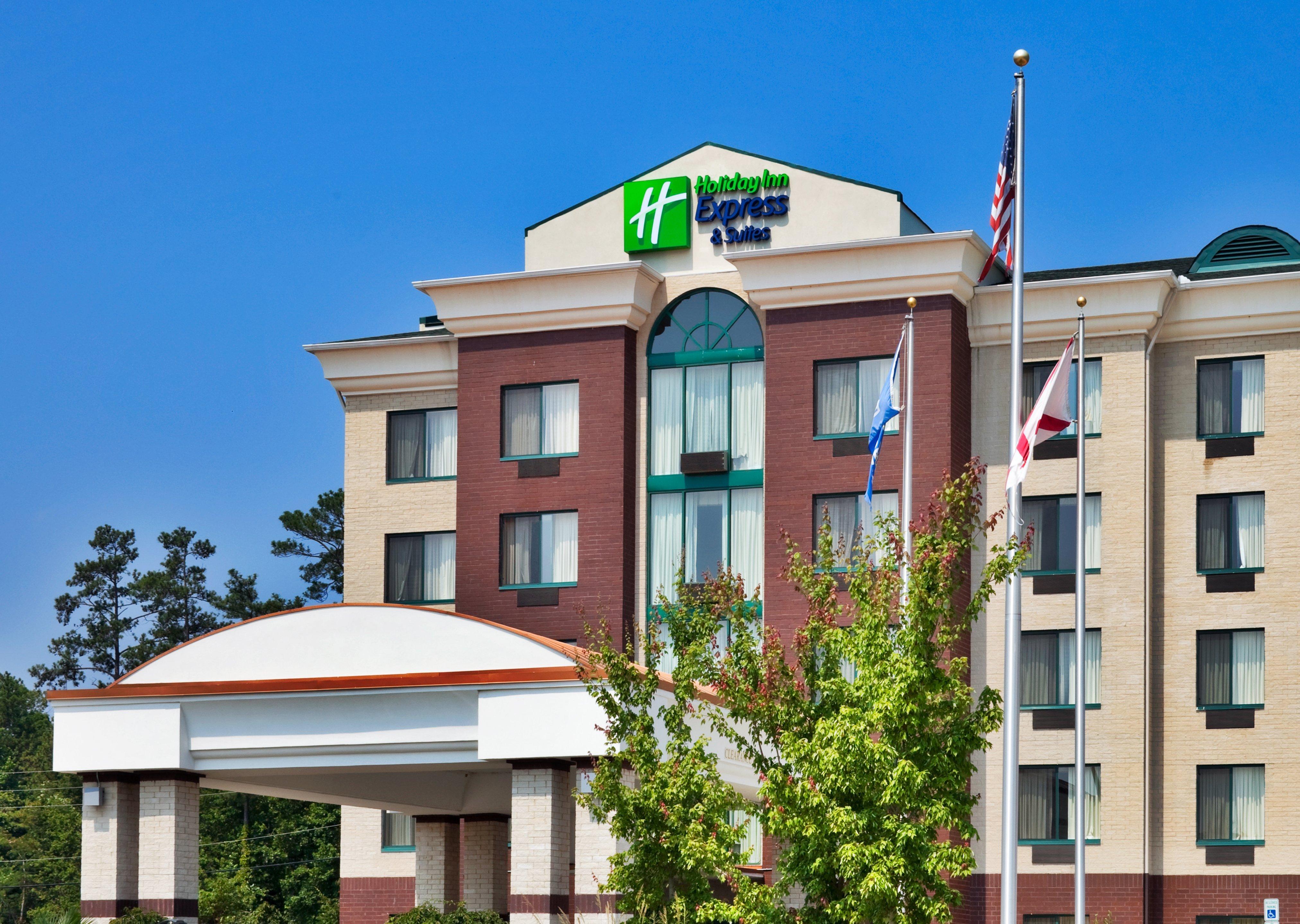 Holiday Inn Express Hotel & Suites Birmingham - Inverness 280 By Ihg Exteriör bild