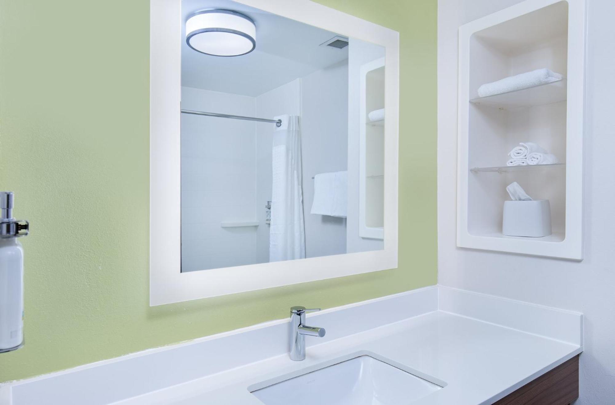 Holiday Inn Express Hotel & Suites Birmingham - Inverness 280 By Ihg Exteriör bild