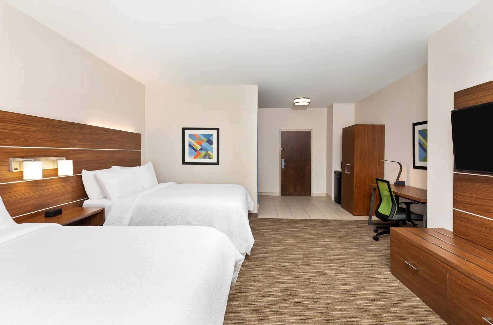 Holiday Inn Express Hotel & Suites Birmingham - Inverness 280 By Ihg Exteriör bild