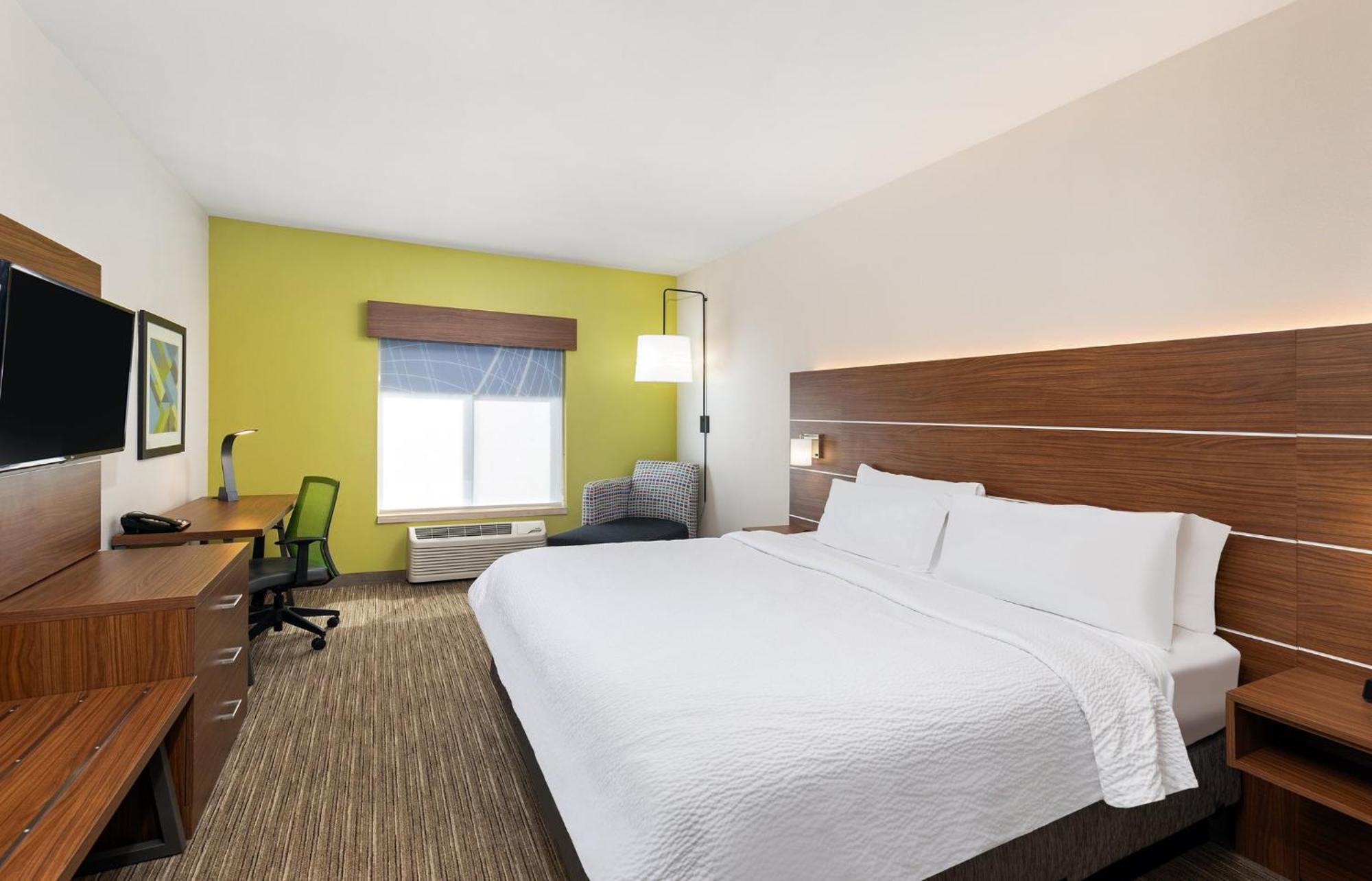 Holiday Inn Express Hotel & Suites Birmingham - Inverness 280 By Ihg Exteriör bild